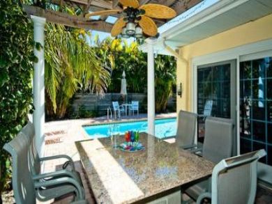 North Anna Maria Island Vacation Cottage with Lovely pool